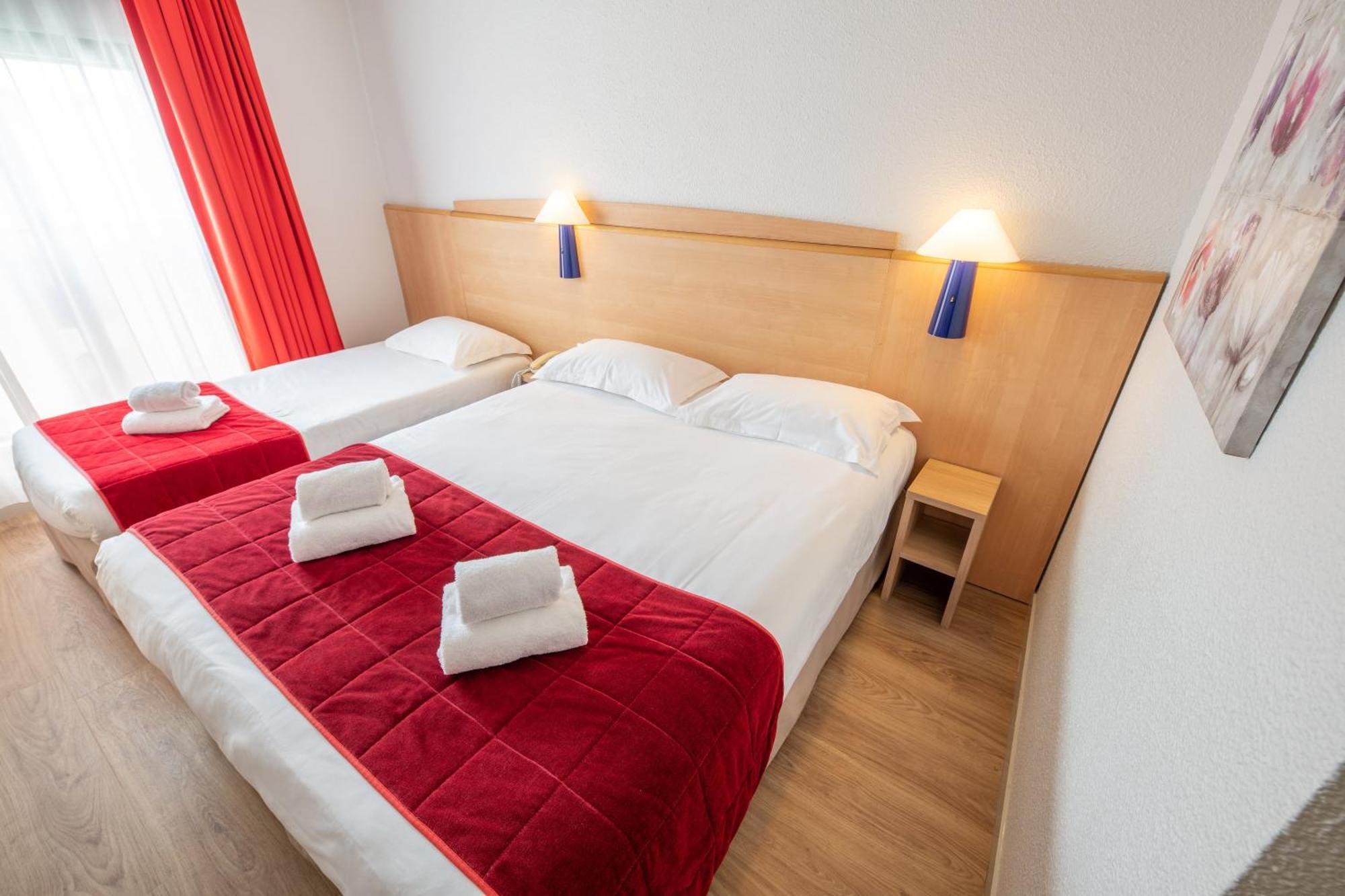 Hotel Saint Laurent Nogent-sur-Seine Cameră foto