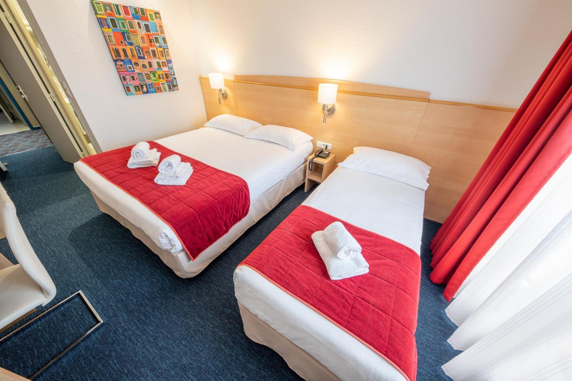 Hotel Saint Laurent Nogent-sur-Seine Cameră foto